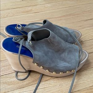 Diane Von Furstenberg grey suede wedges